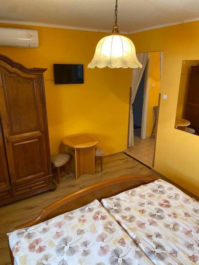 Appartamento Fodor Ház Gyenesdiás Esterno foto